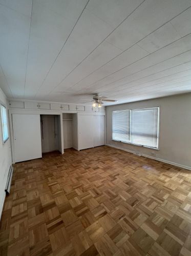 304 Espanola Ave, Kalamazoo MI  49004-1104 exterior