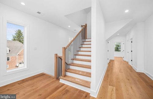 6000 16th St, Arlington VA  22205-2208 exterior