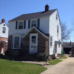 26314 Shoreview Ave, Cleveland OH  44132-1454 exterior