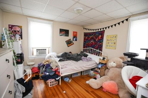 337 New York Ave, Providence RI 02905-2801 exterior