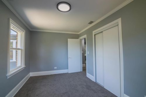 2726 Beverly Rd, Milwaukee WI  53211-2438 exterior