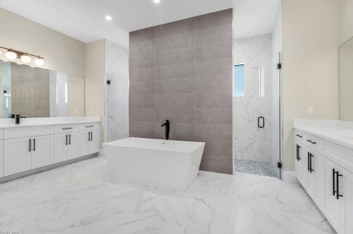 3671 21 Ave, Naples FL 34116-5722 exterior