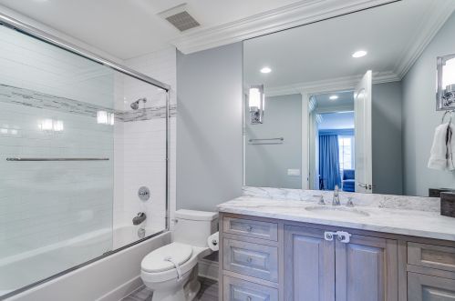 1512 Wieland St, Chicago IL 60610-1233 exterior