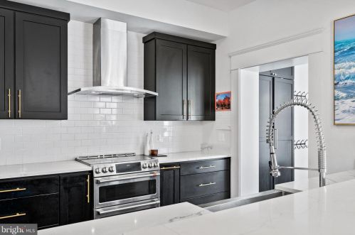 2626 Garfield St, Washington DC 20008-4103 exterior