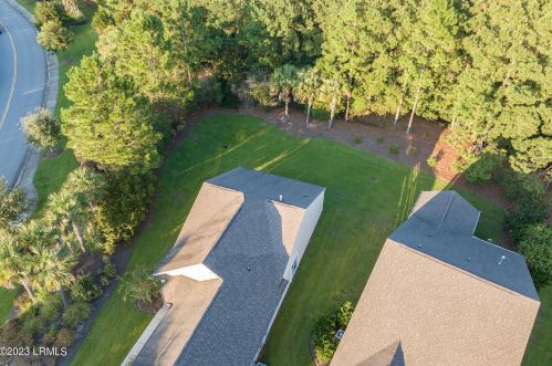 29 Mystic Point Dr, Bluffton SC 29909-2073 exterior