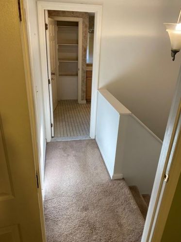 28 Primrose Ln, Providence RI  02919-2800 exterior