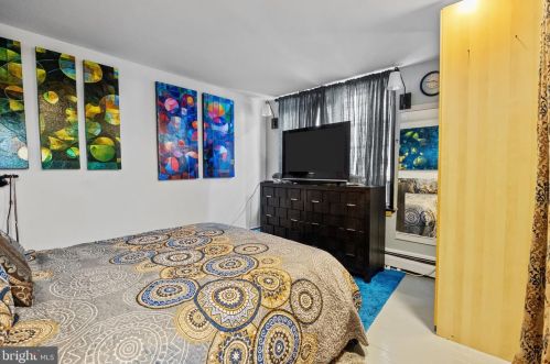 703 6 St, Philadelphia PA 19140-2539 exterior