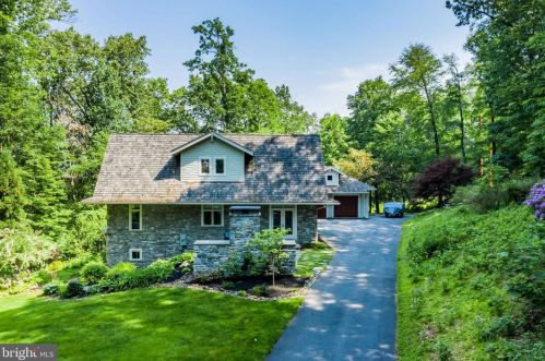 1308 Wyndham Rd, Hummelstown, PA 17036-9168