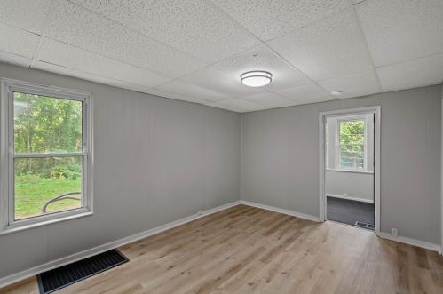 2701 Homehurst Ave, Pittsburgh PA 15234-3160 exterior