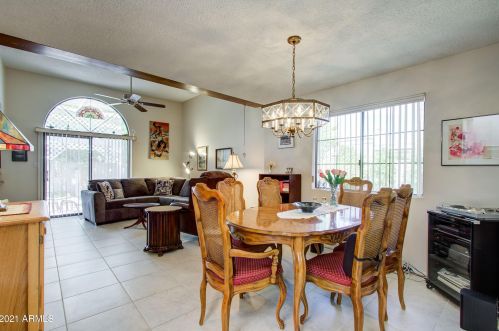 10830 28 Ave, Phoenix AZ 85009-5722 exterior