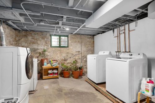 4030 Flad Ave, Saint Louis MO 63110-3924 exterior