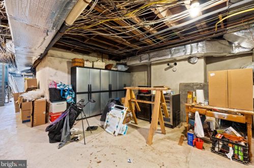 1016 Clinton St, Philadelphia PA 19107-6017 exterior