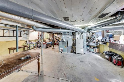 3831 Central Park Ave, Chicago IL 60618-4102 exterior