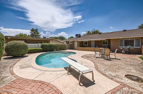 7811 11 Ave, Phoenix AZ 85021-4419 exterior