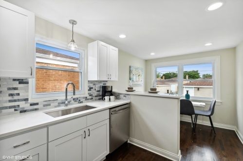 352 91st St, Chicago IL 60619-7427 exterior