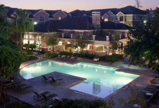 8585 Woodway Dr, Houston TX  77063-2463 exterior