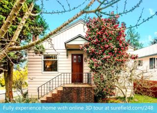 8828 17th Ave, Seattle WA  98115-3206 exterior