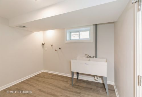 14111 State St, Chicago IL  60827-2235 exterior