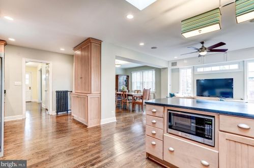 3240 Livingston St, Washington DC 20015-1756 exterior