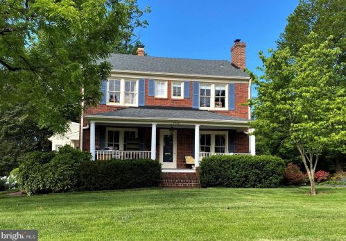 2900 King St, Alexandria, VA 22302-3512