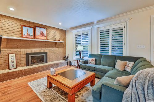 1768 Abbedale Ln, Sandy UT 84092-3723 exterior