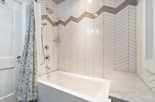 1611 Chislett St, Pittsburgh PA  15206-1312 exterior