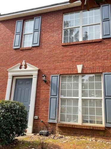 5796 Strathmoor Manor Cir, Lithonia GA  30058-2622 exterior