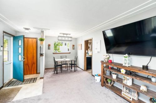 4202 4 St, Duluth MN 55806-2652 exterior