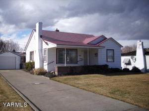 304 35 Ave, Yakima WA  98902-3939 exterior