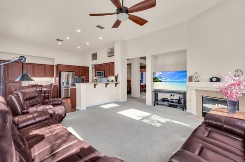 3007 Honey Cir, Folsom CA 95762-6324 exterior