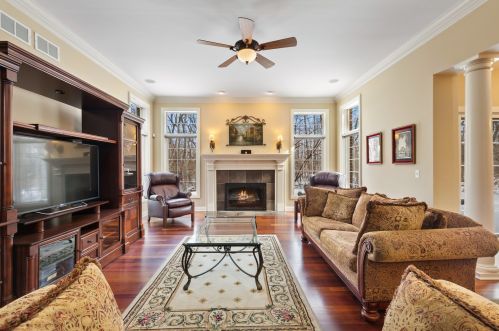 3504 Country Club Rd, Bull Valley IL 60012-2832 exterior