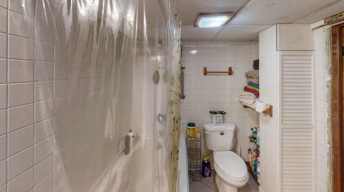 3748 Racine Ave, Chicago IL 60636-4114 exterior