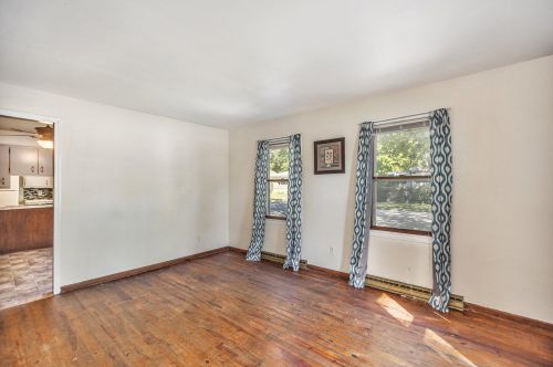 942 Amity Ave, Meskegon MI 49442-2118 exterior