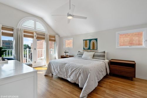 2710 Bosworth Ave, Chicago IL 60642-8062 exterior