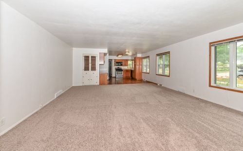 5551 Jerelyn Pl, Milwaukee WI 53219-2275 exterior