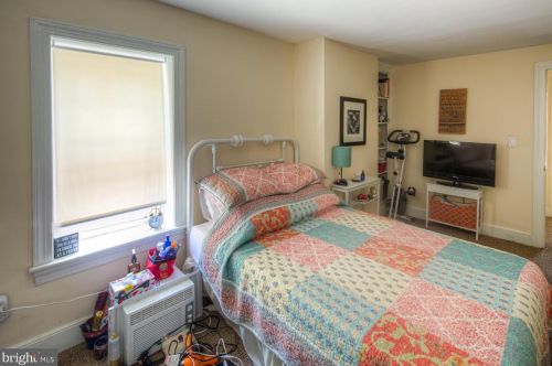 412 Delaware St, New Castle DE 19720-5045 exterior