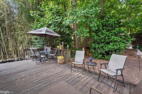 14100 Arctic Ave, Rockville MD 20853-2617 exterior