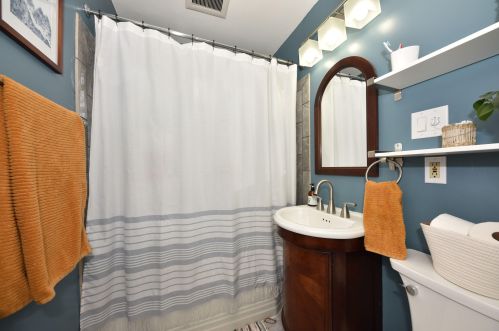 1214 Roadsmeet St, Milwaukee WI  53212-2646 exterior