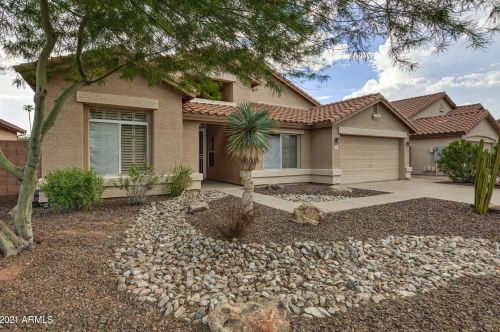 840 April Dr, Chandler, AZ 85226-1643