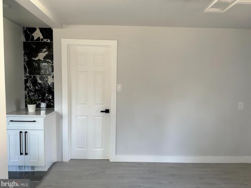 99 Elfreth Rd, Huntingdon Valley PA  19006-1210 exterior