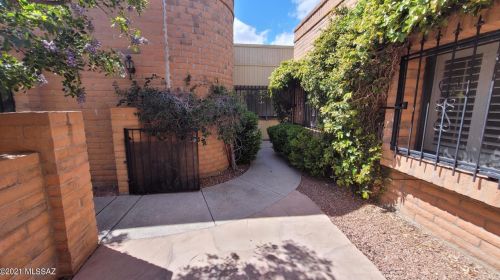 8643 Candlewood Loop, Tucson AZ 85704-0929 exterior