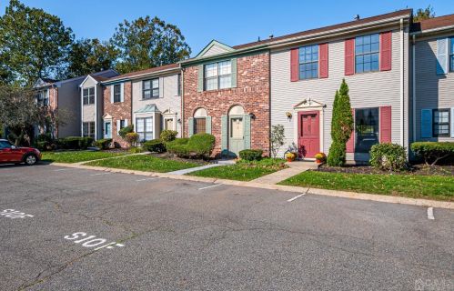 138 Abbot Ct, Piscataway NJ  08854-6203 exterior