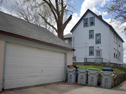 600 28th St, Milwaukee, WI 53215-1202