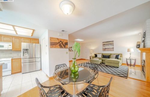 1798 Milburn Dr, Concord CA 94523-2117 exterior