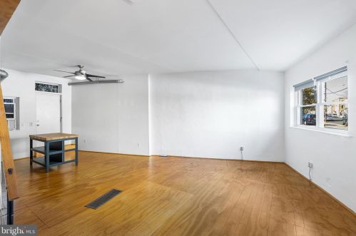 502 Jackson St, Philadelphia PA  19148-5745 exterior