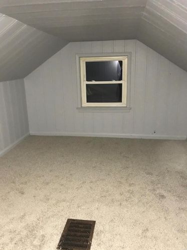 8910 New Hampshire Ave, Saint Louis MO 63123-1537 exterior