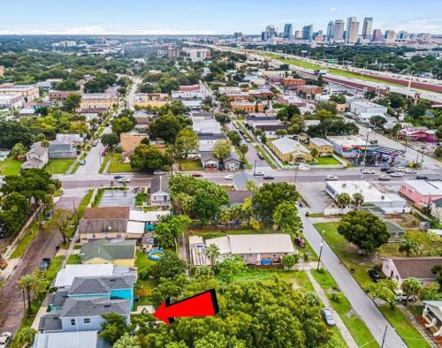 2520 Chestnut St, Tampa FL 33607-3305 exterior