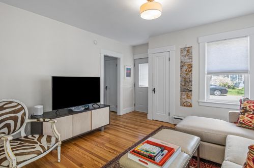 3 Broad Ave, Concord NH  03301-2734 exterior