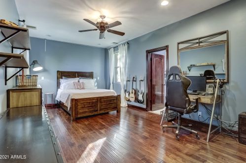 13841 Cyn Dr, Phoenix AZ 85016-2403 exterior