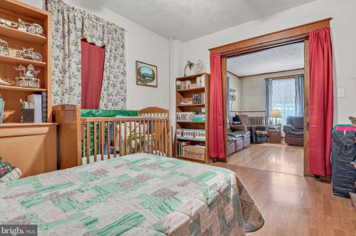 373 High St, Hanover PA 17331-3922 exterior